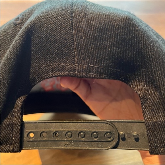 Lords Snap Back Cap Black Adjustable NWOT - Picture 5 of 5